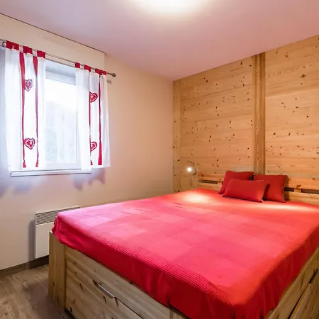 Apartment Lumineux Pres Des Pistes, Vue Montagne, 2 Pieces, Pour 6 Personnes - Fr-1-304-267 La Clusaz